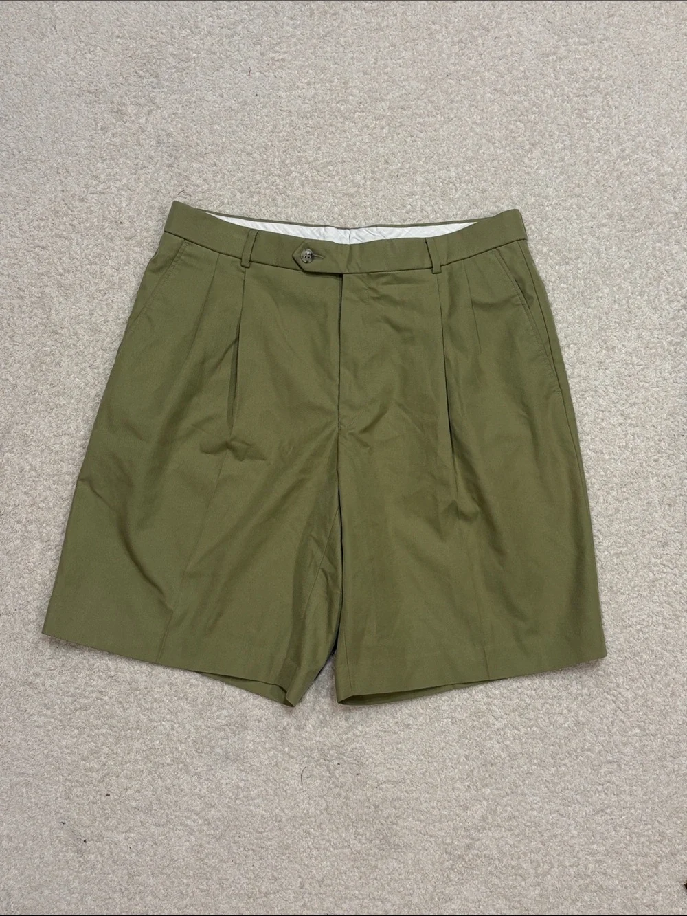 Ballin Men's Classic Pleated Olive Green Shorts